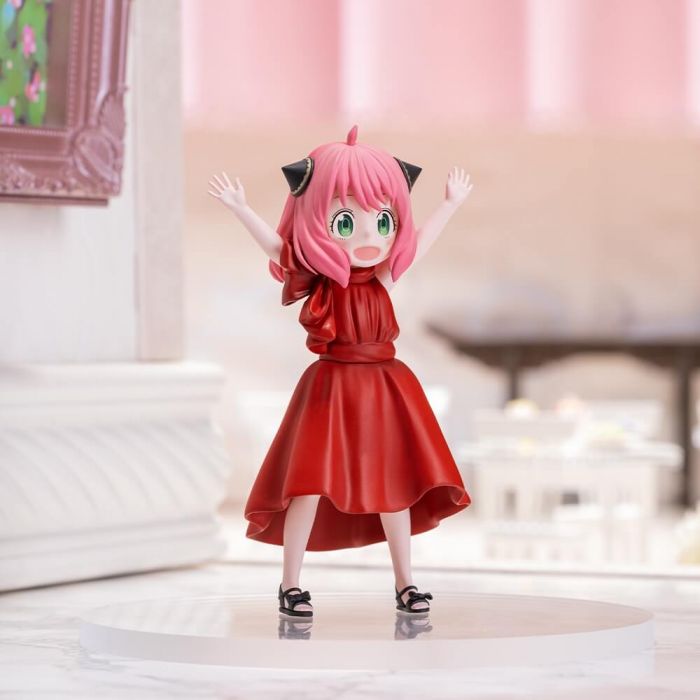Spy Family figure Anya Forger Party ver Premium Figure SEGA