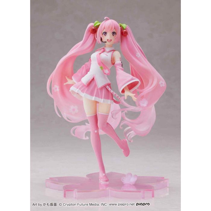 Get the Exclusive Hatsune Miku Sakura Miku Figure - TAITO