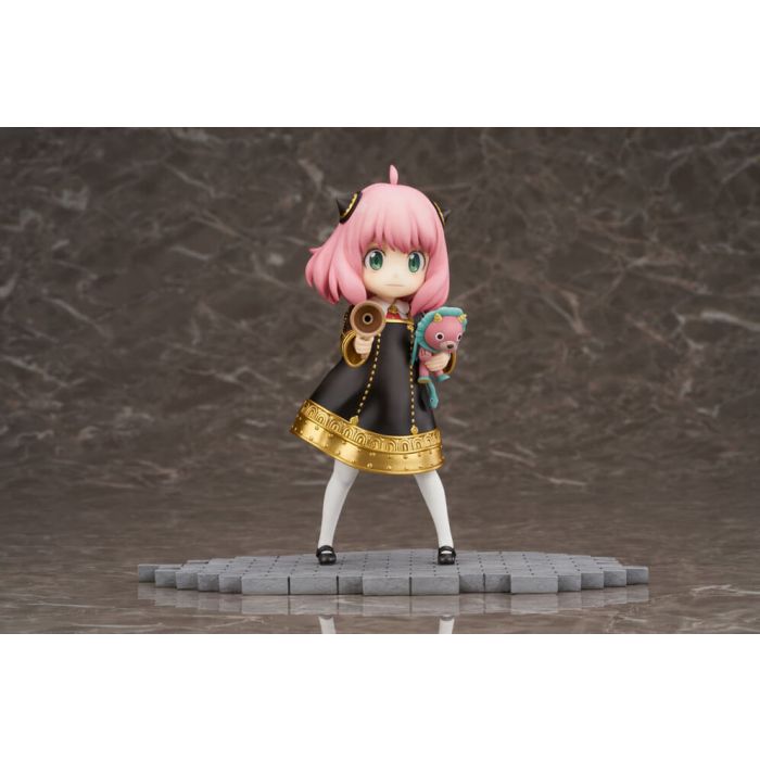Spy Family Anya Forger F:NEX 1/7 Figure FuRyu