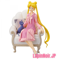 anime-sailor-moon-figure-usagi-luna-antique-style-ichiban-kuji-prize-a-bandai-1